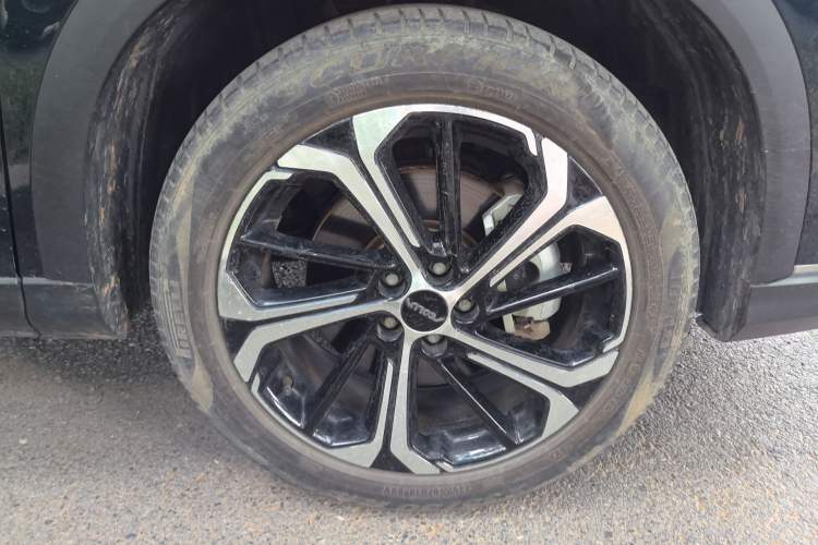 Used Dongfeng Aeolus Huge 2022 Mach Dual-Motor 1.5T MHD Dare-to-Dream Edition Right Front Wheel Hub
