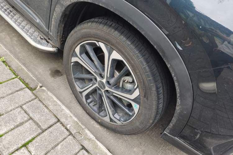 Used Dongfeng Aeolus Huge 2022 Mach Dual-Motor 1.5T MHD Dare-to-Dream Edition Right Front Wheel Hub