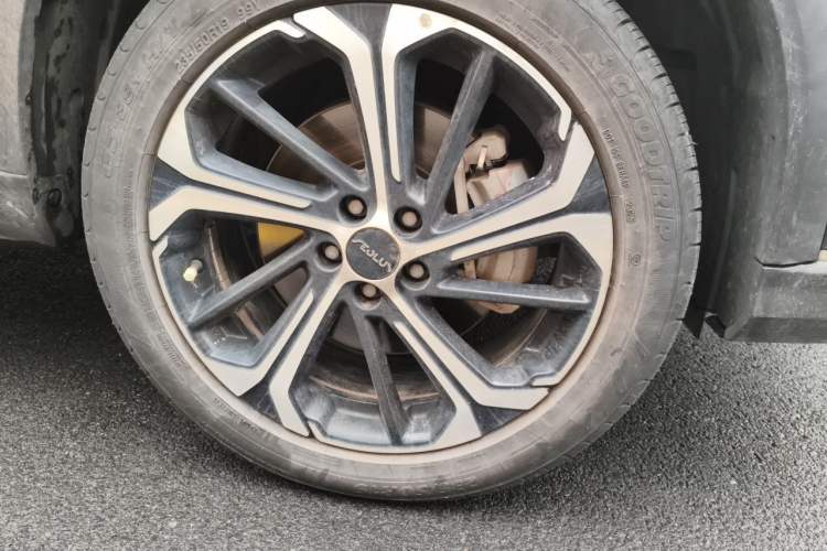 Used Dongfeng Aeolus Huge 2022 Mach Power 1.5T Dare-to-Drive Edition · Enjoyably悦 Right Front Wheel Hub