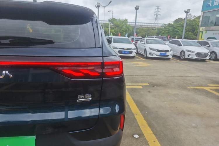 Used Dongfeng Aeolus Huge 2022 Mach Dual-Motor 1.5T MHD Dare-to-Dream Edition Right Rear Taillight