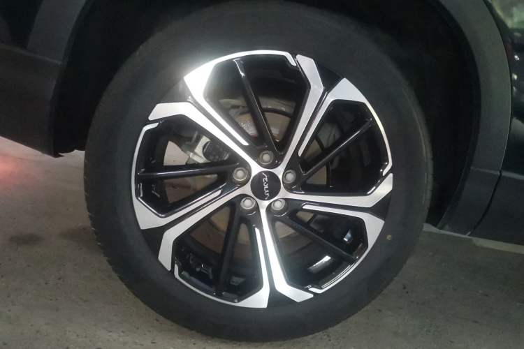 Used Dongfeng Aeolus Huge 2022 Mach Power 1.5T DareDrive Edition · Smart Right Rear Wheel Hub