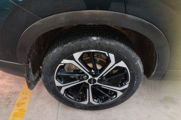 Used Dongfeng Aeolus Huge 2022 Mach Power 1.5T DareDrive Edition · Smart Right Rear Wheel Hub