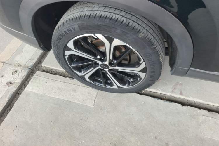 Used Dongfeng Aeolus Huge 2022 Mach Dual-Motor 1.5T MHD Dare-to-Dream Edition Right Rear Wheel Hub