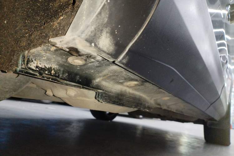 Used Dongfeng Aeolus Huge 2022 Mach Power 1.5T DareDrive Edition · Smart Right Side Sill