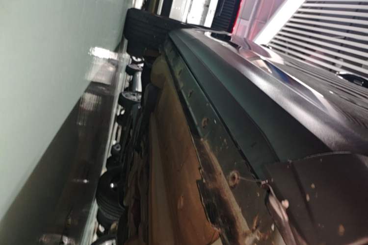 Used Dongfeng Aeolus Huge 2022 Mach Power 1.5T DareDrive Edition · Smart Right Side Sill