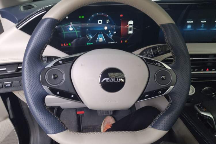 Used Dongfeng Aeolus Huge 2022 Mach Power 1.5T DareDrive Edition · Smart Steering Wheel