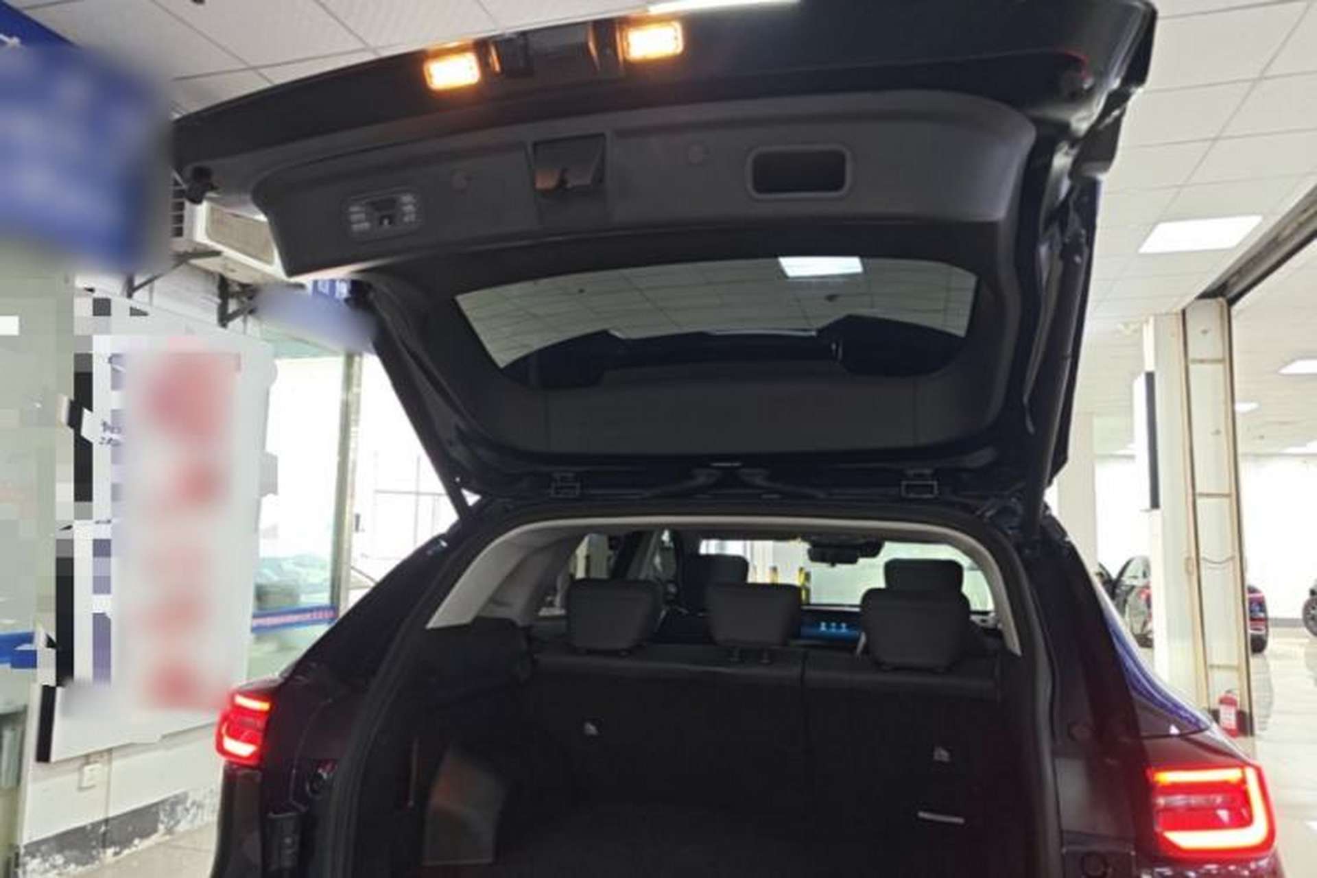 Used Dongfeng Aeolus Huge 2022 Mach Dual-Motor 1.5T MHD Dare-to-Dream Edition Trunk
