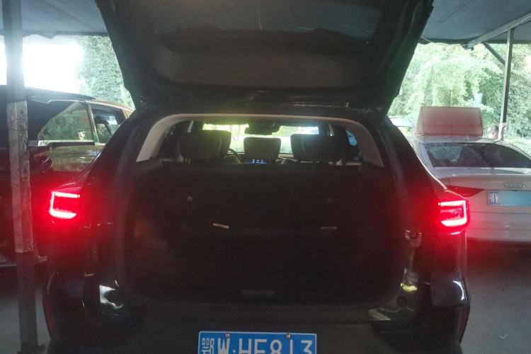 Used Dongfeng Aeolus Huge 2022 Mach Power 1.5T DareDrive Edition · Smart Trunk