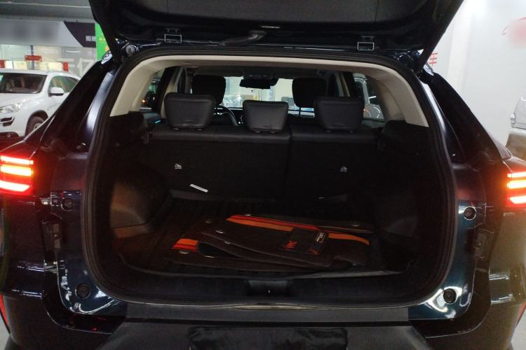Used Dongfeng Aeolus Huge 2022 Mach Power 1.5T DareDrive Edition · Smart Trunk