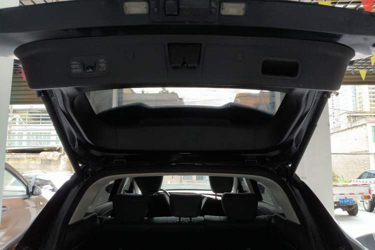 Used Dongfeng Aeolus Huge 2022 Mach Power 1.5T DareDrive Edition · Smart Trunk