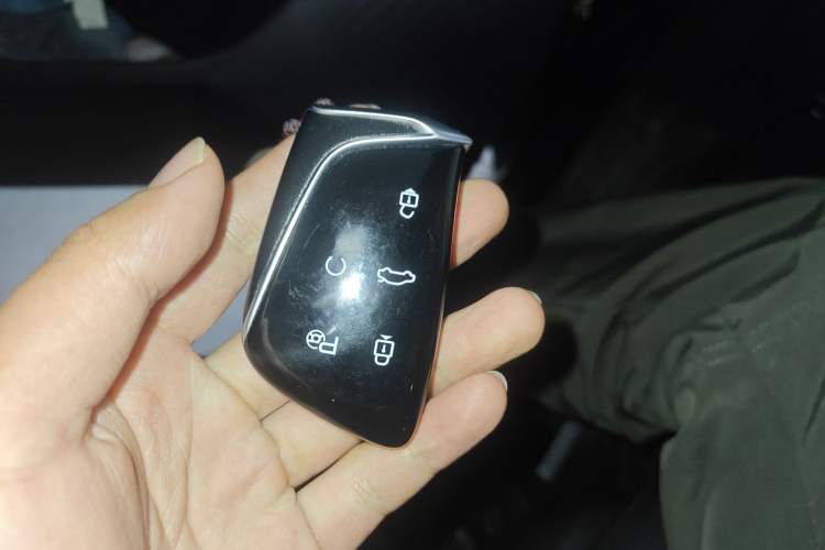 Used Dongfeng Aeolus Huge 2022 Mach Power 1.5T Dare-to-Love Edition Vehicle Key