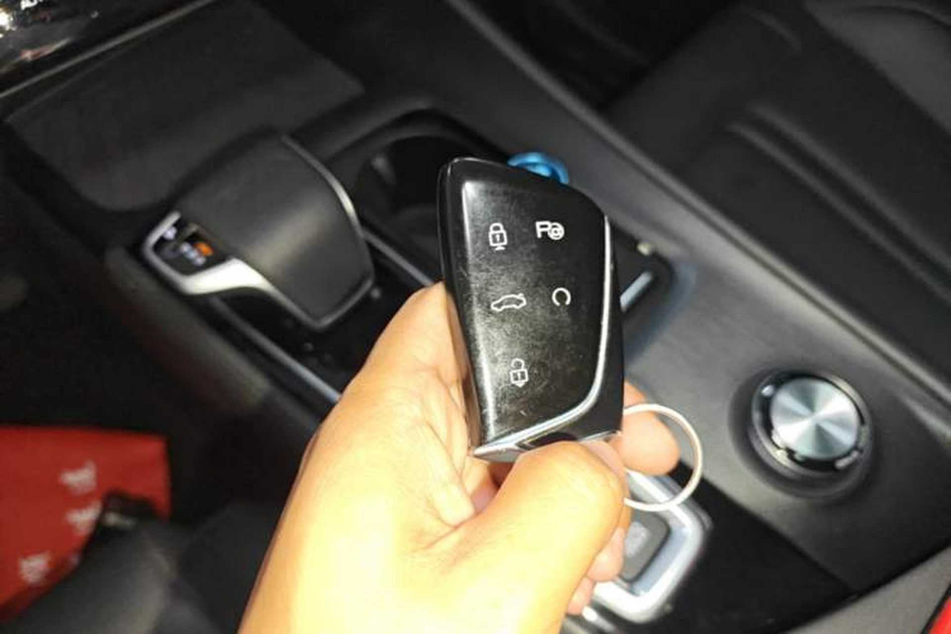Used Dongfeng Aeolus Huge 2022 Mach Dual-Motor 1.5T MHD Dare-to-Dream Edition Vehicle Key