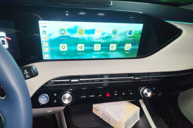 Used Dongfeng Aeolus Huge 2022 Mach Power 1.5T Dare-to-Love Edition Audio And AC Panel