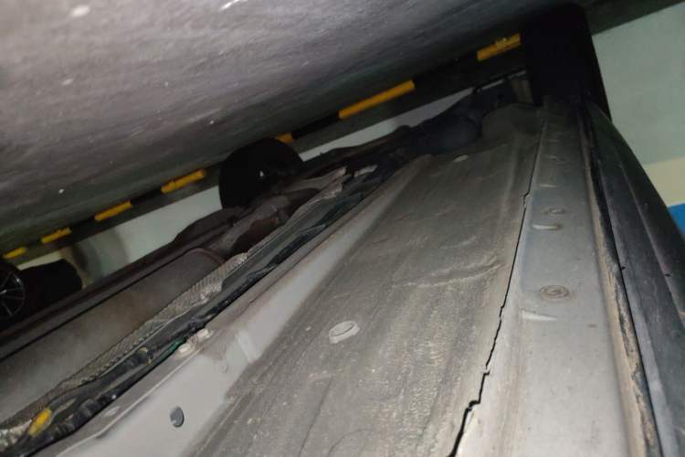 Used Dongfeng Aeolus Huge 2022 Mach Power 1.5T Dare-to-Love Edition Chassis Front Right