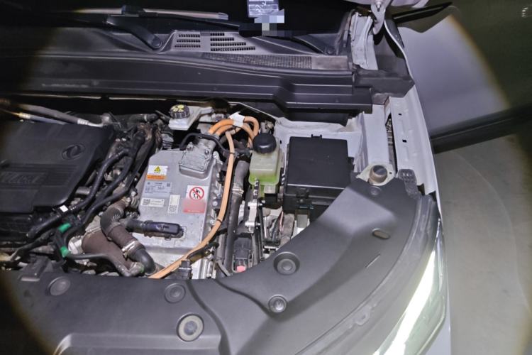 Used Dongfeng Aeolus Huge 2022 Mach Dual-Motor 1.5T MHD Dare-to-Dream Edition Engine Bay Left