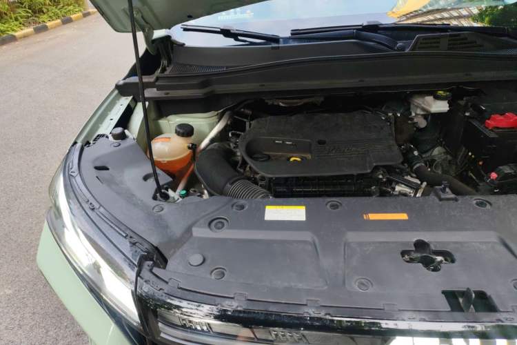 Used Dongfeng Aeolus Huge 2022 Mach Power 1.5T Dare-to-Drive Edition · Enjoyably悦 Engine Bay Right