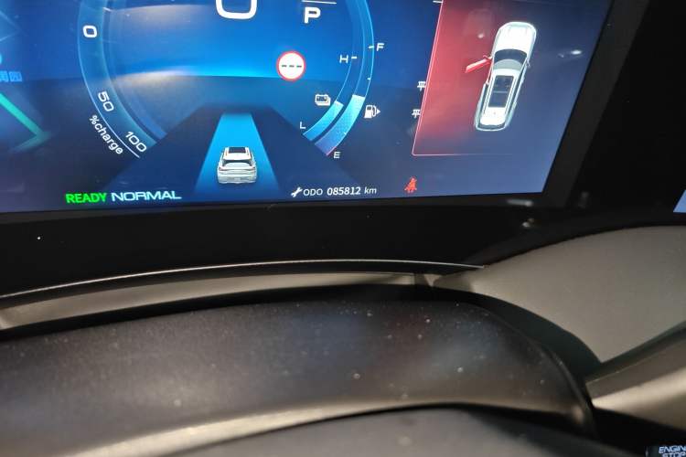Used Dongfeng Aeolus Huge 2022 Mach Dual-Motor 1.5T MHD Dare-to-Dream Edition Odometer Close Up
