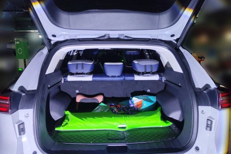 Used Dongfeng Aeolus Huge 2022 Mach Power 1.5T Dare-to-Love Edition Trunk