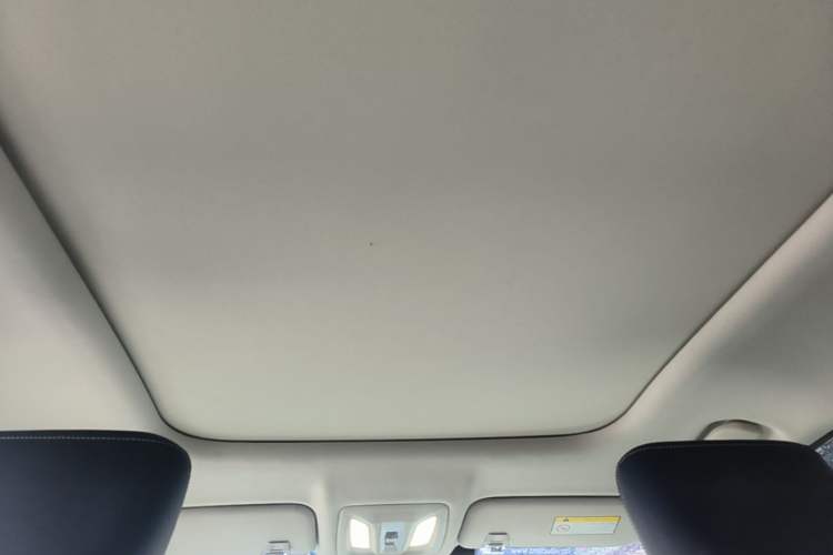 Used Dongfeng Aeolus Huge 2022 Mach Power 1.5T Dare-to-Drive Edition · Enjoyably悦 Headliner