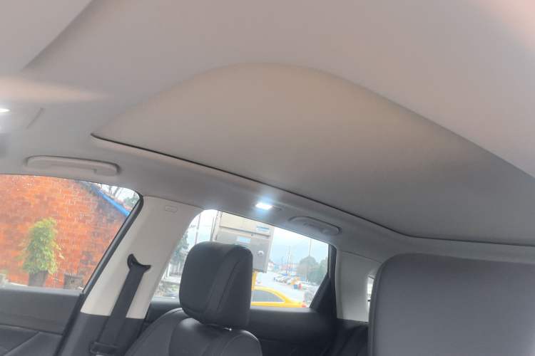 Used Dongfeng Aeolus Huge 2022 Mach Power 1.5T Dare-to-Drive Edition · Enjoyably悦 Headliner