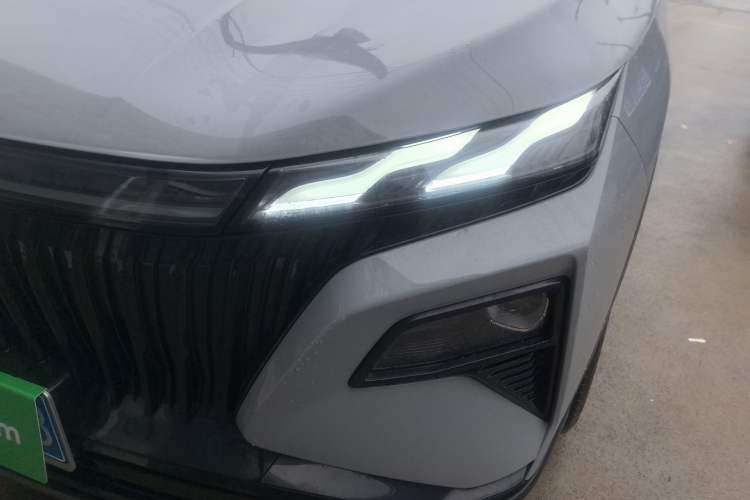 Used Dongfeng Aeolus Huge 2022 Mach Power 1.5T Dare-to-Drive Edition · Enjoyably悦 Left Front Headlight
