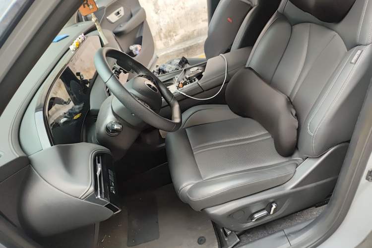 Used Dongfeng Aeolus Huge 2022 Mach Dual-Motor 1.5T MHD Dare-to-Dream Edition Left Front Seat