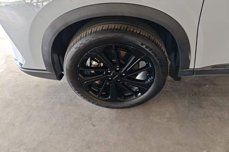 Used Dongfeng Aeolus Huge 2022 Mach Power 1.5T Dare-to-Drive Edition · Enjoyably悦 Left Front Wheel Hub