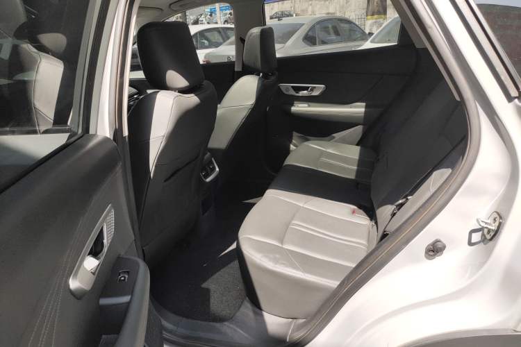 Used Dongfeng Aeolus Huge 2022 Mach Power 1.5T Dare-to-Drive Edition · Enjoyably悦 Left Rear Seat