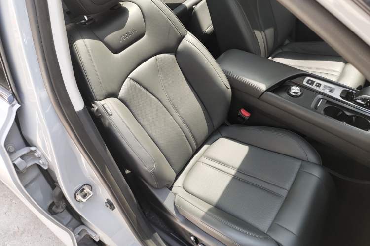 Used Dongfeng Aeolus Huge 2022 Mach Power 1.5T Dare-to-Drive Edition · Enjoyably悦 Right Front Seat