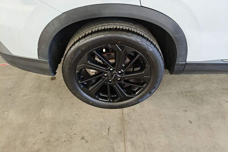 Used Dongfeng Aeolus Huge 2022 Mach Power 1.5T Dare-to-Drive Edition · Enjoyably悦 Right Rear Wheel Hub