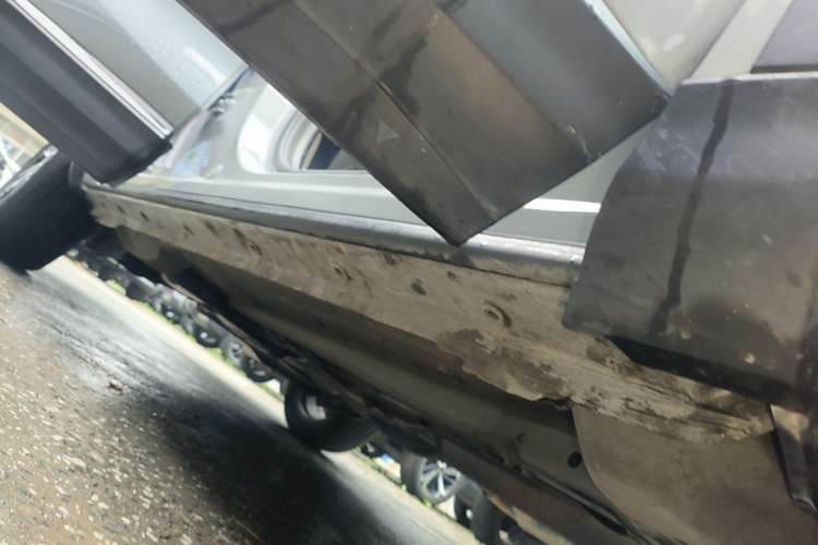 Used Dongfeng Aeolus Huge 2022 Mach Power 1.5T Dare-to-Drive Edition · Enjoyably悦 Right Side Sill