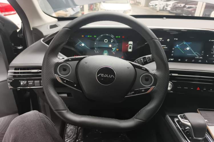 Used Dongfeng Aeolus Huge 2022 Mach Dual-Motor 1.5T MHD Dare-to-Dream Edition Steering Wheel