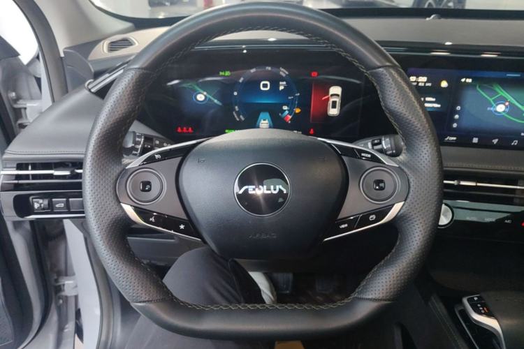 Used Dongfeng Aeolus Huge 2022 Mach Dual-Motor 1.5T MHD Dare-to-Dream Edition Steering Wheel