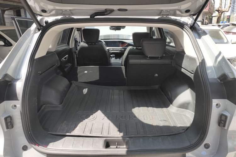 Used Dongfeng Aeolus Huge 2022 Mach Power 1.5T Dare-to-Drive Edition · Enjoyably悦 Trunk