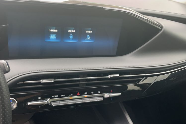 Used Dongfeng Aeolus Huge 2022 Mach Power 1.5T Dare-to-Drive Edition · Enjoyably悦 Audio And AC Panel