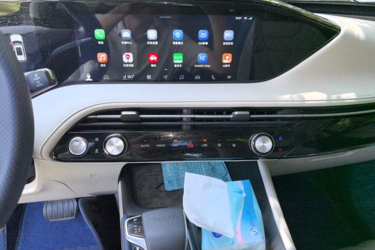 Used Dongfeng Aeolus Huge 2022 Mach Power 1.5T Dare-to-Love Edition Audio And AC Panel
