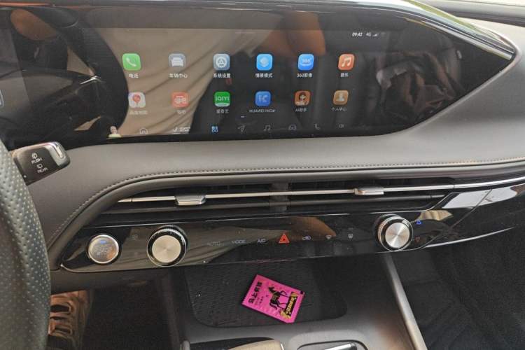Used Dongfeng Aeolus Huge 2022 Mach Dual-Motor 1.5T MHD Dare-to-Dream Edition Audio And AC Panel