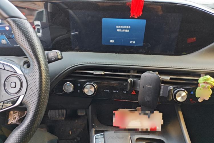 Used Dongfeng Aeolus Huge 2022 Mach Power 1.5T Dare-to-Love Edition Audio And AC Panel