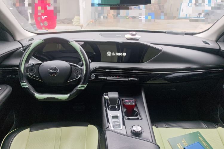 Used Dongfeng Aeolus Huge 2022 Mach Power 1.5T Dare-to-Drive Edition · Enjoyably悦 Center Console