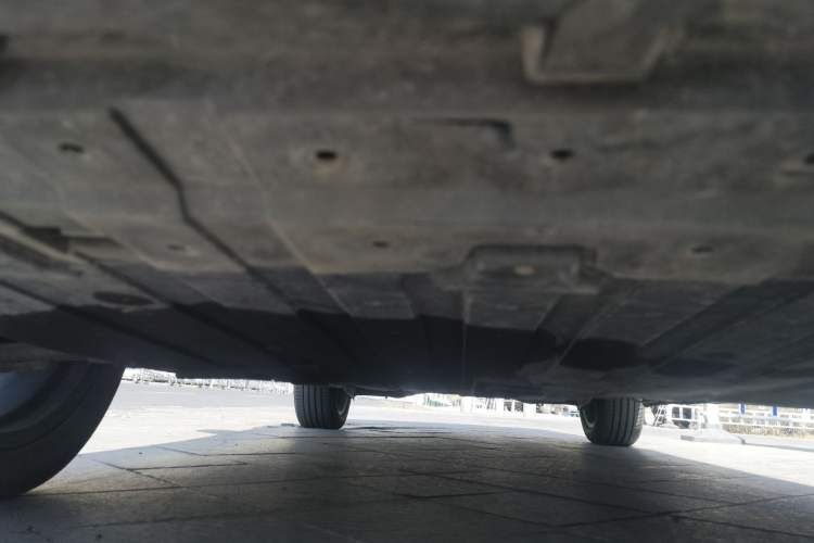 Used Dongfeng Aeolus Huge 2022 Mach Dual-Motor 1.5T MHD Dare-to-Dream Edition Chassis Front
