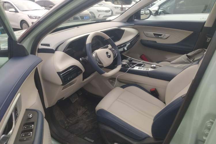 Used Dongfeng Aeolus Huge 2022 Mach Dual-Motor 1.5T MHD Dare-to-Dream Edition Driver Seat