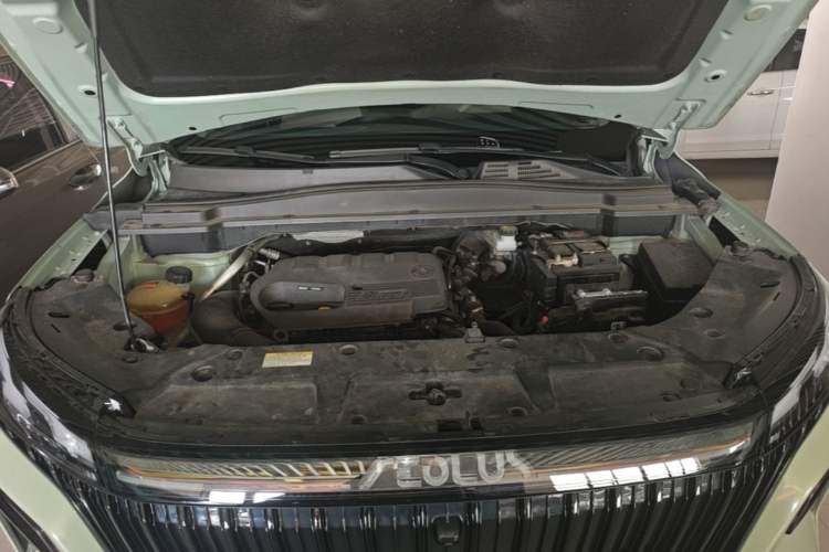 Used Dongfeng Aeolus Huge 2022 Mach Power 1.5T Dare-to-Drive Edition · Enjoyably悦 Engine Bay