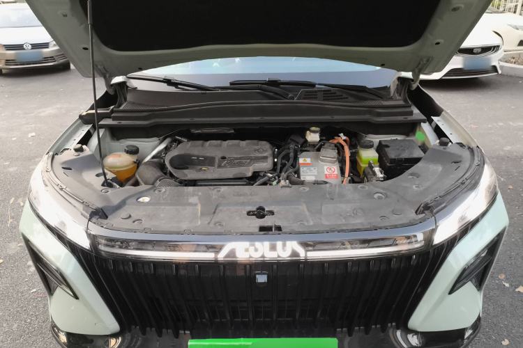 Used Dongfeng Aeolus Huge 2022 Mach Dual-Motor 1.5T MHD Dare-to-Dream Edition Engine Bay