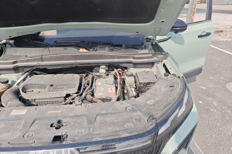 Used Dongfeng Aeolus Huge 2022 Mach Dual-Motor 1.5T MHD Dare-to-Dream Edition Engine Bay Left