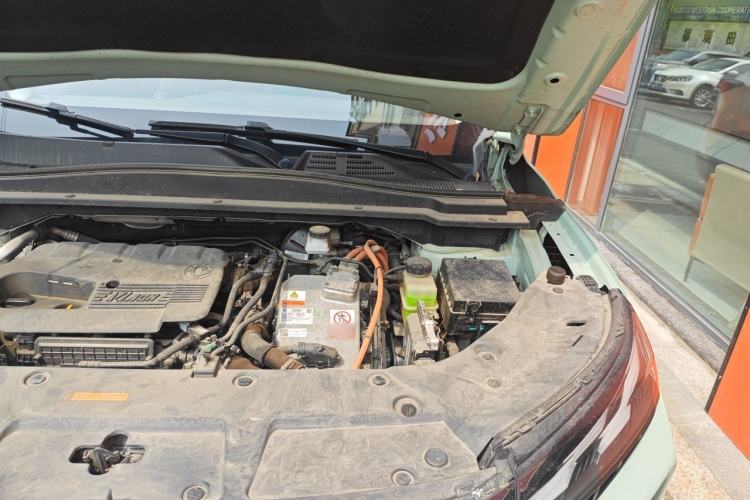 Used Dongfeng Aeolus Huge 2022 Mach Dual-Motor 1.5T MHD Dare-to-Dream Edition Engine Bay Left