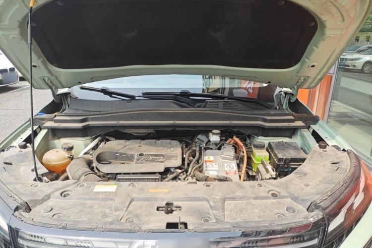 Used Dongfeng Aeolus Huge 2022 Mach Dual-Motor 1.5T MHD Dare-to-Dream Edition Engine Bay