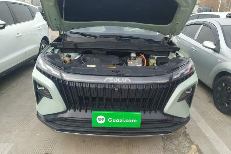 Used Dongfeng Aeolus Huge 2022 Mach Dual-Motor 1.5T MHD Dare-to-Dream Edition Engine Bay