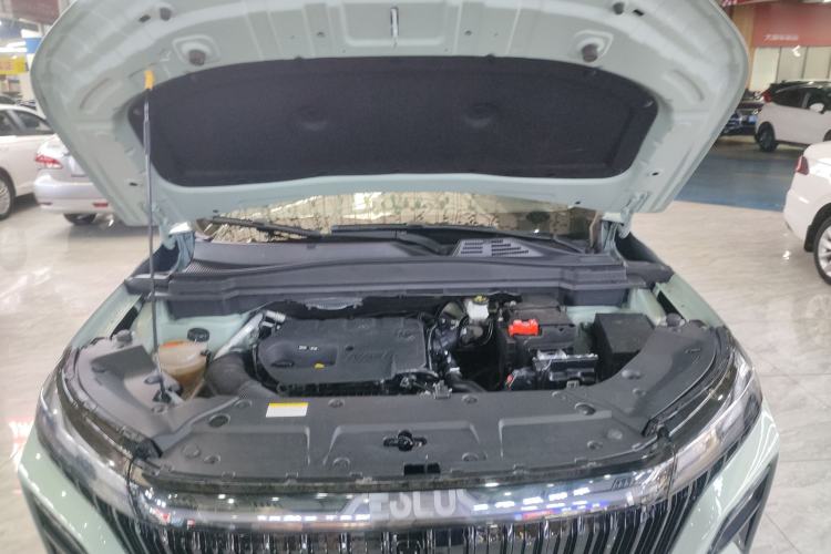 Used Dongfeng Aeolus Huge 2022 Mach Power 1.5T Dare-to-Drive Edition · Enjoyably悦 Engine Bay