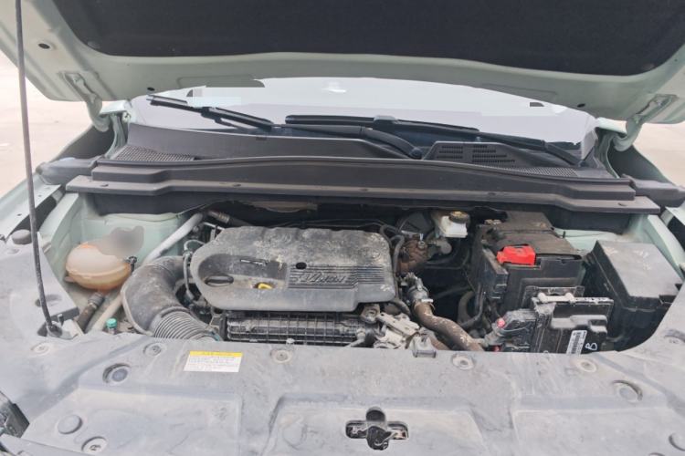 Used Dongfeng Aeolus Huge 2022 Mach Power 1.5T Dare-to-Drive Edition · Enjoyably悦 Engine Bay