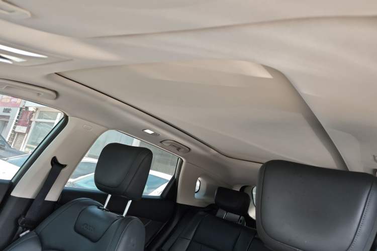 Used Dongfeng Aeolus Huge 2022 Mach Dual-Motor 1.5T MHD Dare-to-Dream Edition Headliner